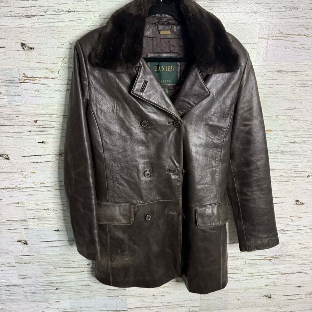 Danier Brown Leather Jacket with Fur Collar size xs